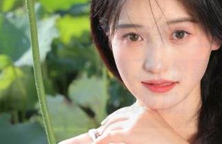 17cc吃瓜苹果版上线不久，我今天居然在那儿看到了个惊喜，记得准备好瓜一块儿吃哦！