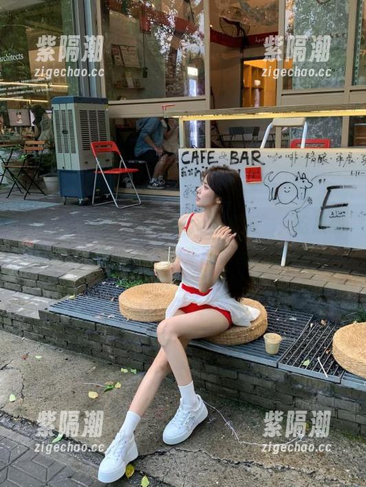 有了“51ccgg苹果版”，吃瓜都变成了一种艺术，快来画你自己的瓜吧！