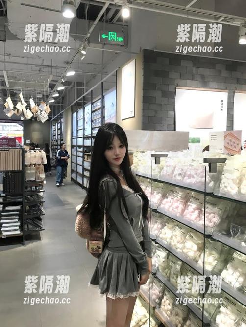 打开www.51cg，登录随意，喂瓜还是吃糖？反正甜的吃不够！