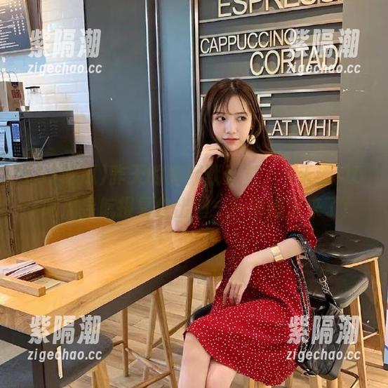 51吃瓜 昨天的她默默无闻,今天通过51吃瓜导航报复性出圈——娜娜又来了!