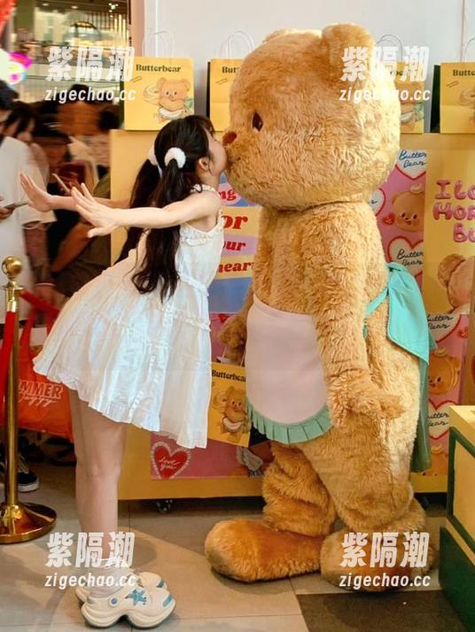 从这边的传送门出发，缓缓走向51吃瓜站点的收集癖们梦寐以求的资料库。