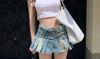 你敢不敢在“51精品吃瓜”网站上看，那一堆瓜吃得满嘴都是！