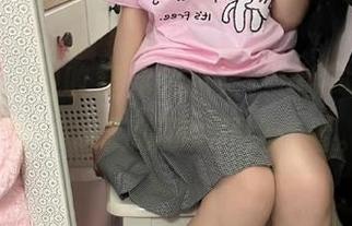 收起你的耳朵，最新吃瓜线索尽在52吃瓜网摊开给你看。