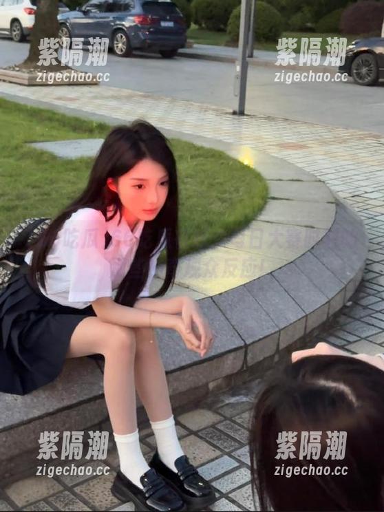66吃瓜 66吃瓜在线:每日大赛时刻的那些神奇观众反应!