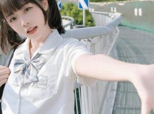“91今日吃瓜”app，瓜皮下的世界…真让人忍不住想多咂摸一会儿。