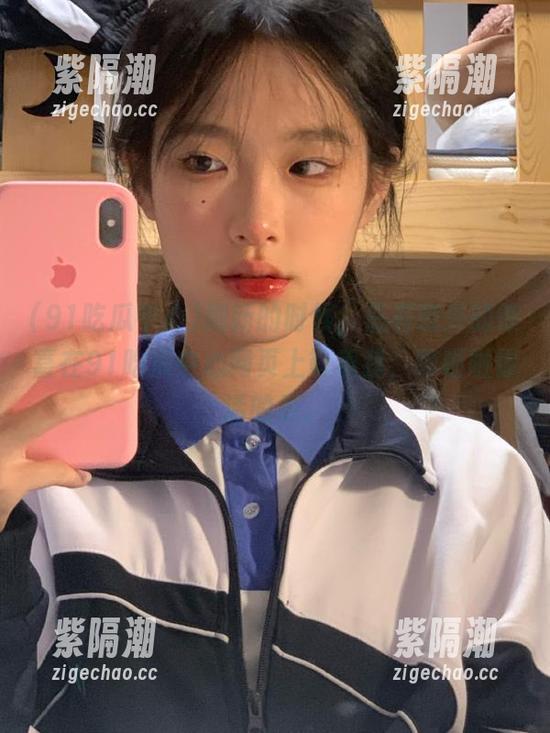 刷新的时候，总有意外的惊喜在91吃瓜中心网页上等着我，哗啦啦像活的瓜。