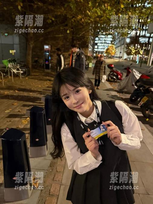 直达998.su黑料吃瓜网，快来看看走光履历！