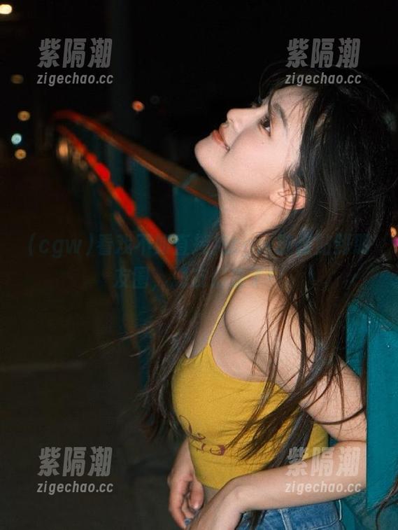 看戏不如直接把cgw链接贴到朋友圈，朋友们稳了！