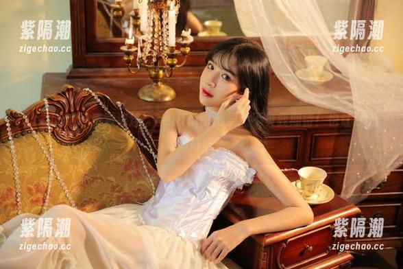 资源连连，heiliao.su果然不负我期待！也让我无尽好奇…