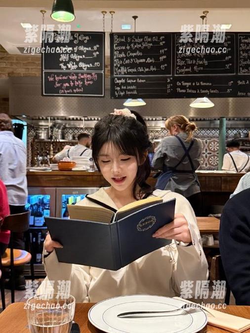 九一吃瓜网 九一吃瓜网,朝阳群众在瓜边闲聊不是幻想