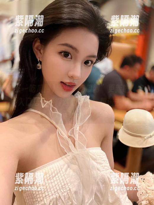 “五一吃瓜网”更新啦，官网入口居然变得这么迷惑，想进去得做个心理准备吗？