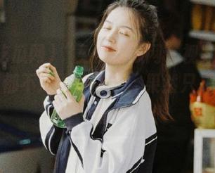 “免费吃瓜网”视频刷起来，时间都不知不觉飞了，果然只是想看剧透…
