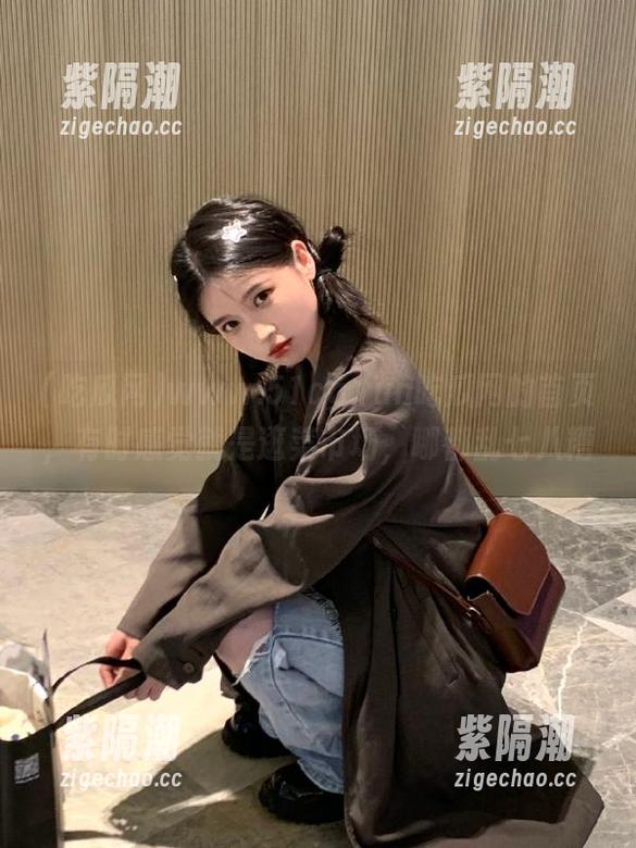 www.51cg.fun吃瓜网的首页，有时感觉就是逛菜市场，哪都乱七八糟
