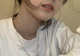 这个吃瓜网的下载速度快，在线观看的时候我都来不及反应情节就进展了！