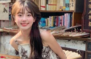 有点小尬！“吃瓜网址51”一不小心发布的美图，气氛瞬间尴尬到爆。
