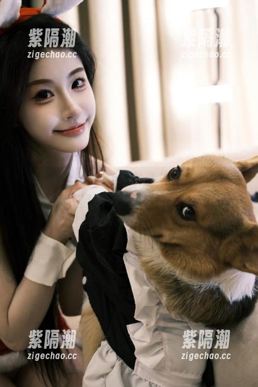 登录后，发现“吃瓜黑料在线”不仅黑，还透着一丝求生欲。