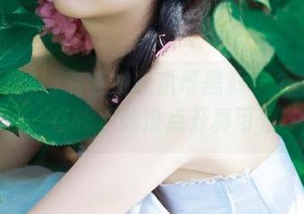 突然发现扒哥黑料有个奇怪入口，在线下载没点开真可惜。
