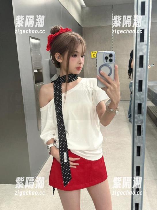 每日黑料发布：说不清楚这事是巧合还是安排，这堆瓜儿太迷人了。