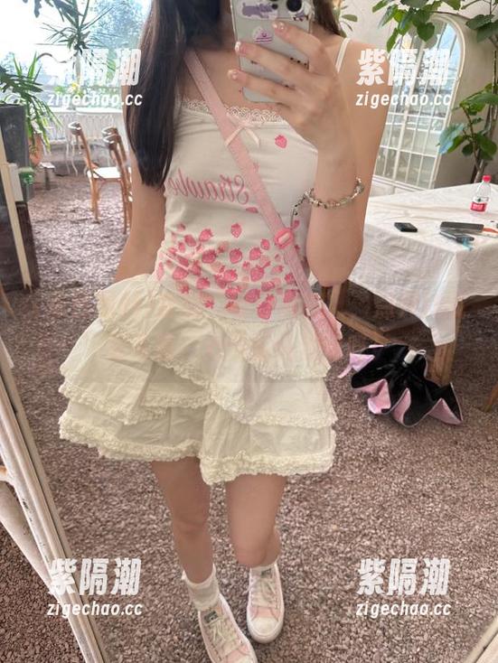 登陆“每日黑料”，点开就能见奇葩，心情瞬间变好呀！