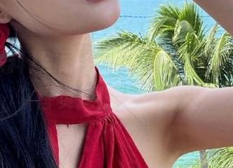 别刷手机了，先来“网曝黑料”首页挖掘人间烟火！