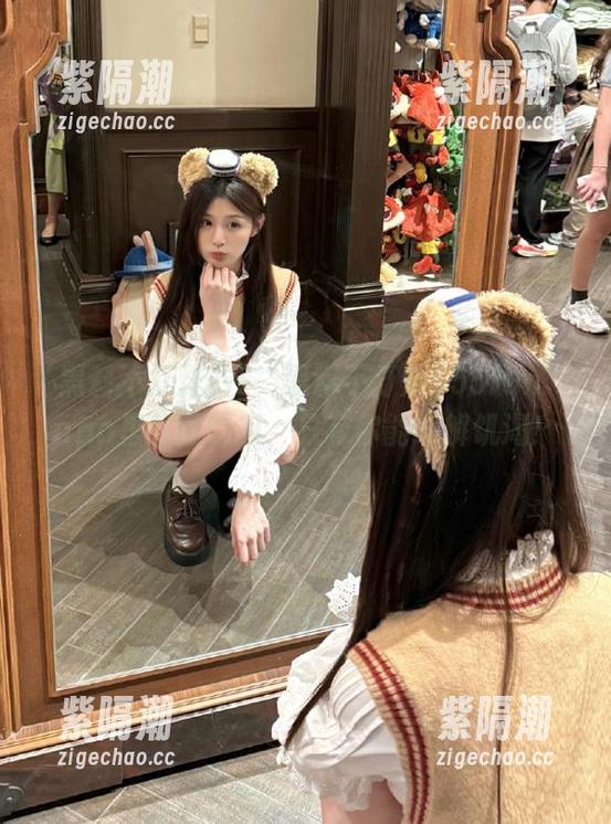 在“黑料不打烊155fun”app里悠闲吃瓜，只有你能理解饥渴！