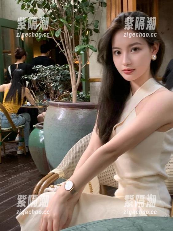 黑料不打烊首页图片在线滚动中，你敢说不心动？