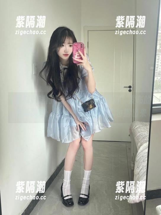 翻看“黑料传送门”发布的最新黑料：我要把我自己的瓜也搬出来