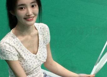 黑料网的首页，我在门口徘徊，怎样能进去啊？