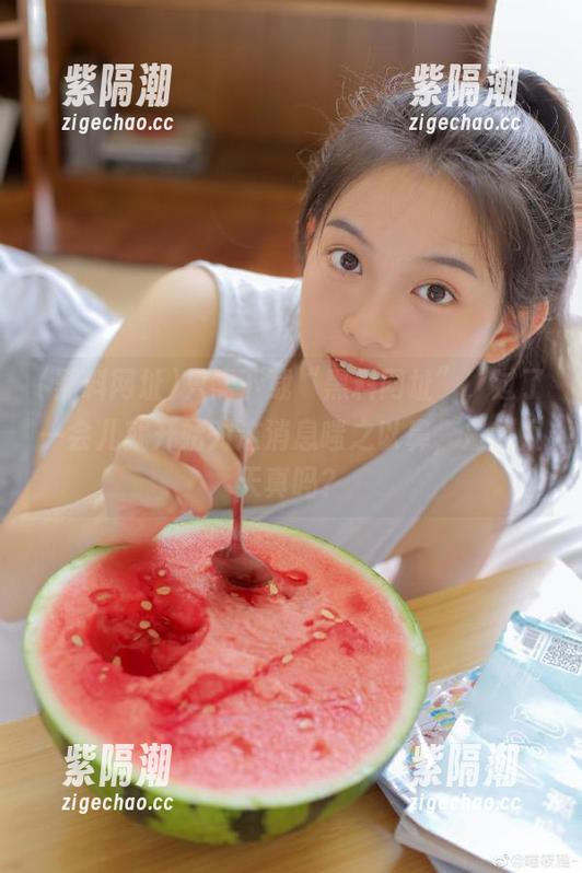 只需下载“黑料网址”，过了一会儿就开始对这消息嗤之以鼻，是我太天真吗？