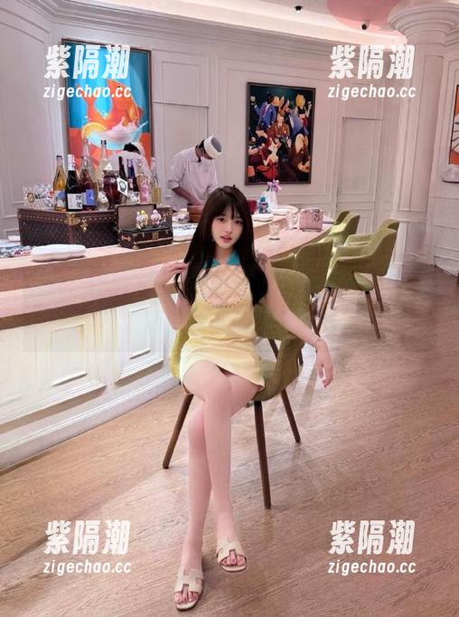 黑瓜吃料 视频画面一转:黑瓜吃料里真是充满了惊喜和尴尬瞬间!